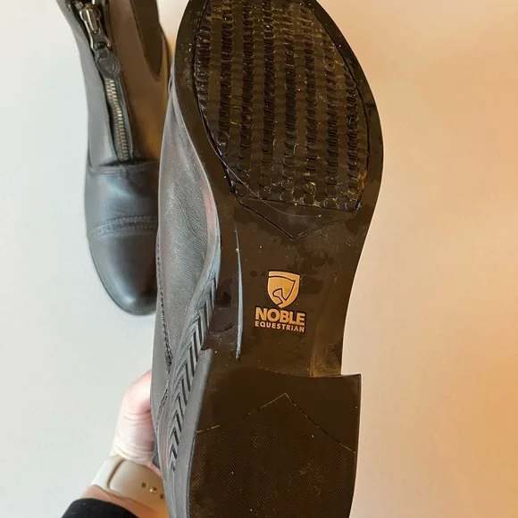 Noble Equestrian Black Riding Shoes - Picture 11 of 12